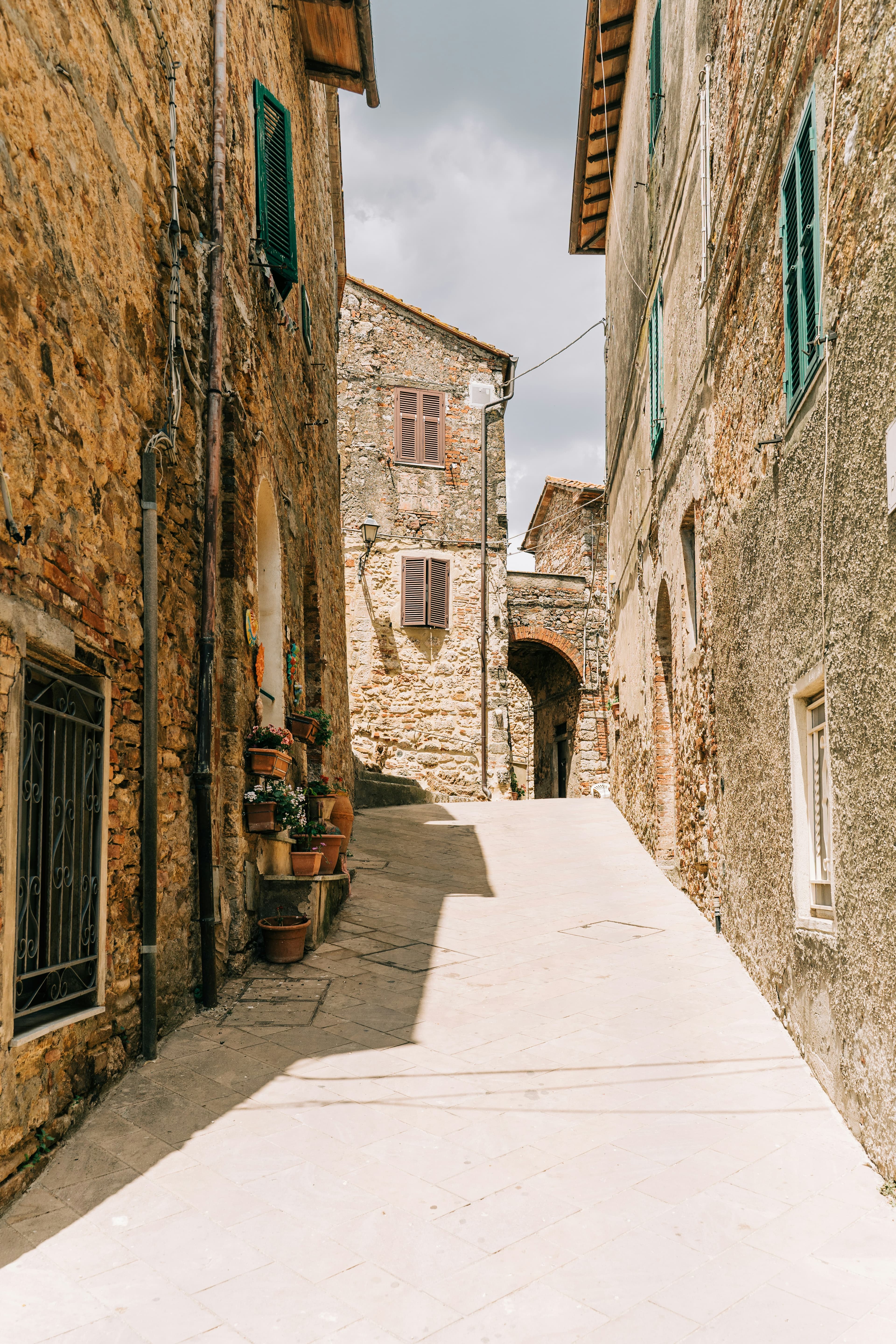 Village corse en pierre, authenticité et ancrage local